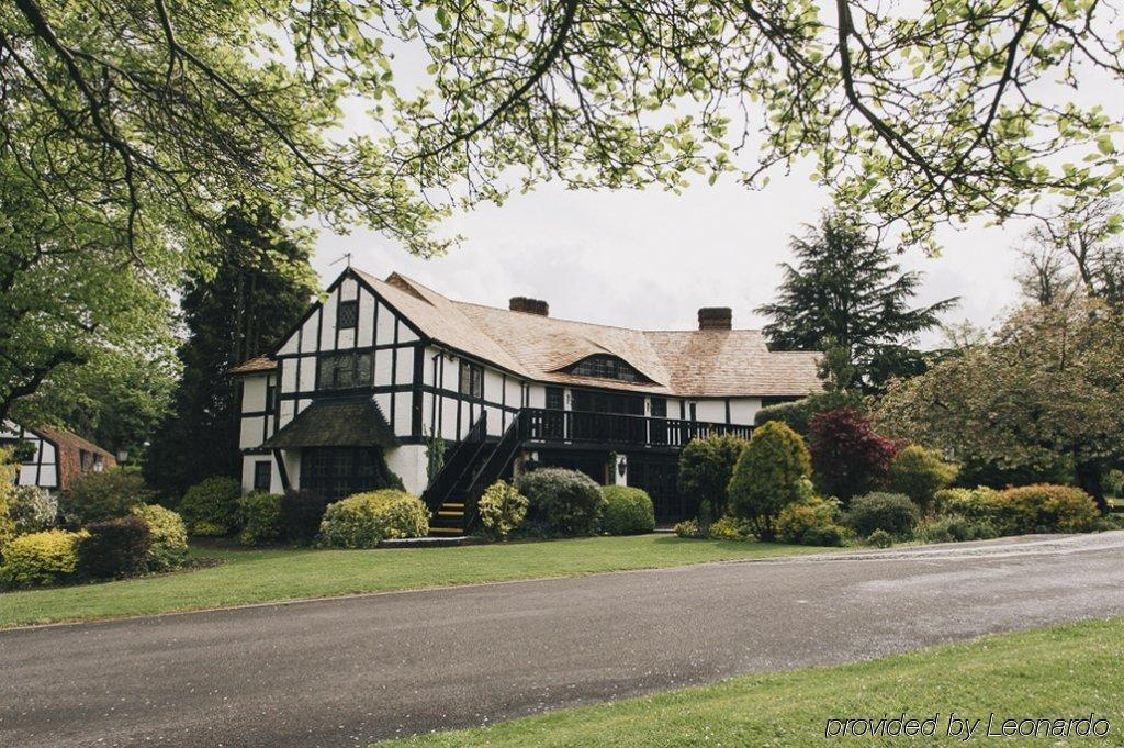Thatchers East Horsley Exteriör bild